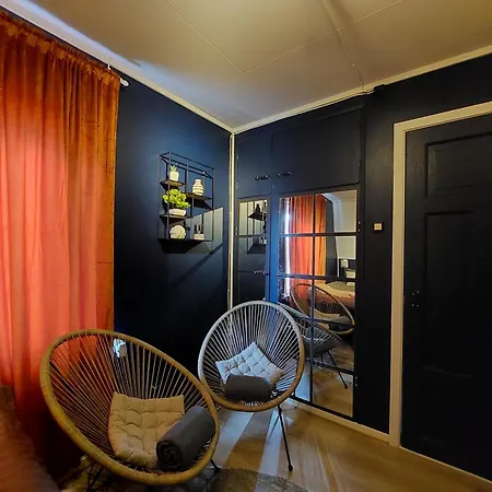 The Perfect Stop - 3rd Floor Gml Apartment *